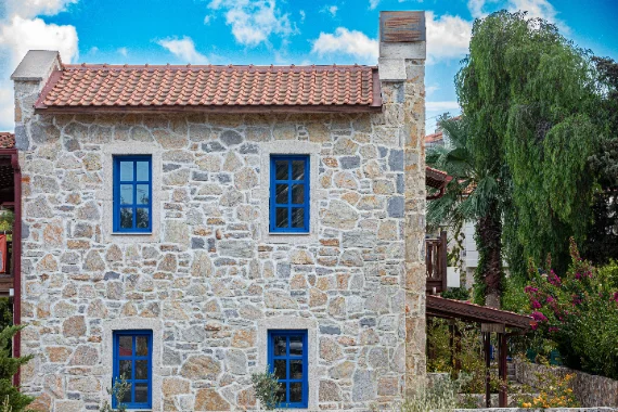 Maison en pierre et bois